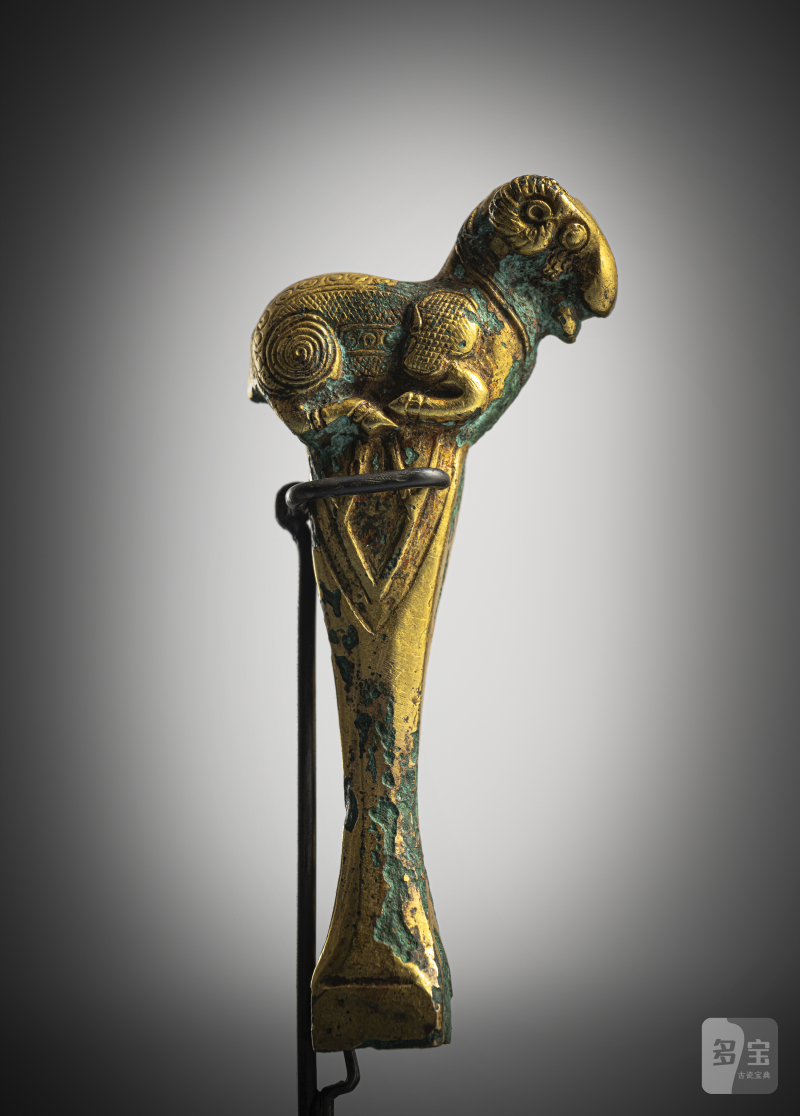 A RARE GILT-BRONZE 'RAM' ZITHER TUNING KEY - 图2